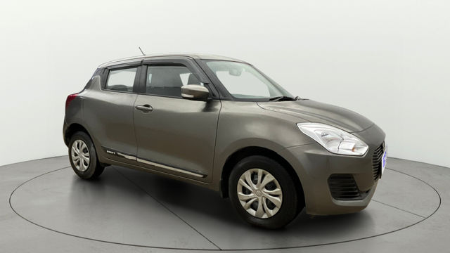 Maruti Suzuki Swift वीएक्सआई एएमटी Second-hand 2020 Maruti Suzuki Swift वीएक्सआई एएमटी for sale in Greater Noida