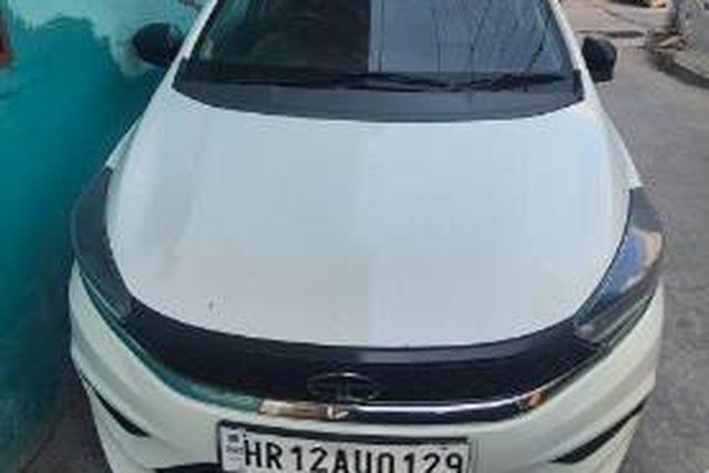 Tata Tiago एक्सई Second-hand 2024 Tata Tiago एक्सई for sale in Rohtak