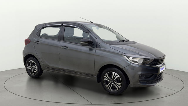 Second-hand 2024 Tata Tiago XTA AMT for sale in Ahmedabad
