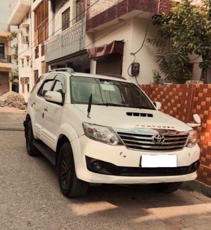 2015 Toyota Fortuner 4x2 AT
