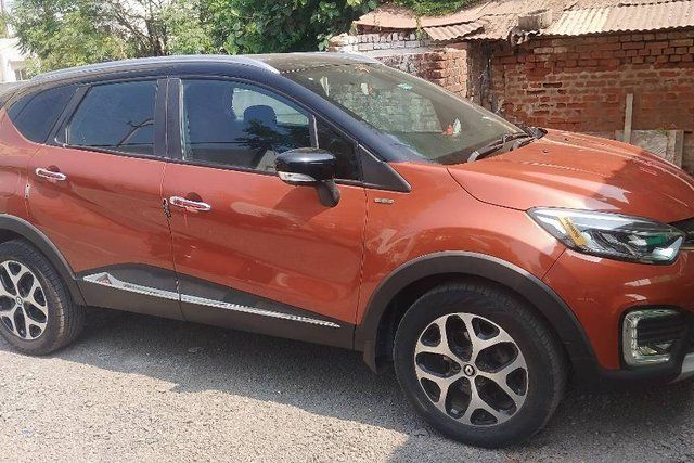 Renault Captur 1.5 Diesel Platine Second-hand 2019 Renault Captur 1.5 Diesel Platine for sale in Vadodara