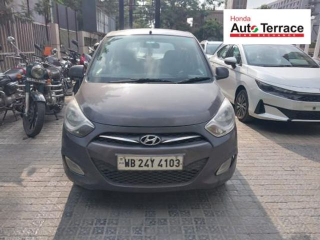 Second-hand 2014 Hyundai i10 Sportz 1.2 for sale in Kolkata