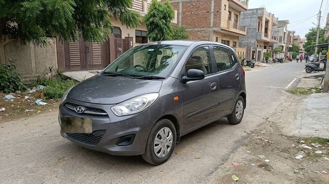 Hyundai i10 Magna Second-hand 2013 Hyundai i10 Magna for sale in Meerut