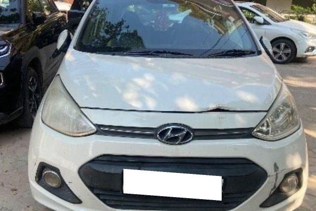 Second-hand 2016 Hyundai Grand i10 स्पोर्टज़ for sale in New Delhi