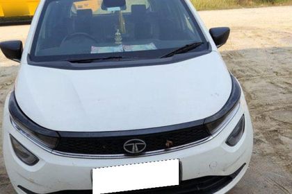 2020 Tata Altroz XZ बीएस6