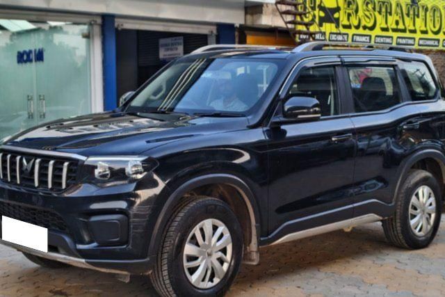 Mahindra Scorpio N Z6 डीजल Second-hand 2024 Mahindra Scorpio N Z6 डीजल for sale in Faridabad