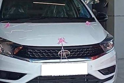 2025 Tata Tiago XT Option