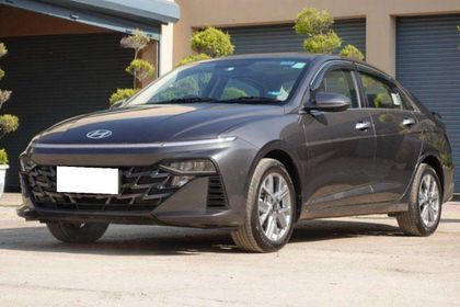 2024 Hyundai Verna एसएक्स IVT