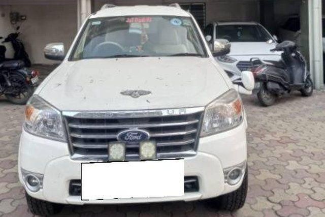 Second-hand 2013 Ford Endeavour 3.0L 4X4 AT for sale in Siliguri