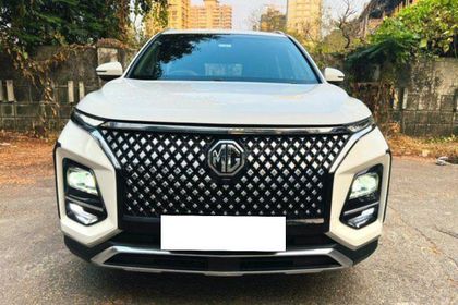 2023 MG Hector Plus 1.5 टर्बो Sharp Pro CVT 7 Str बीएस6