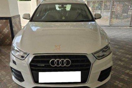 2015 Audi Q3 30 TDI एस रेनफोर्स्ड Edition