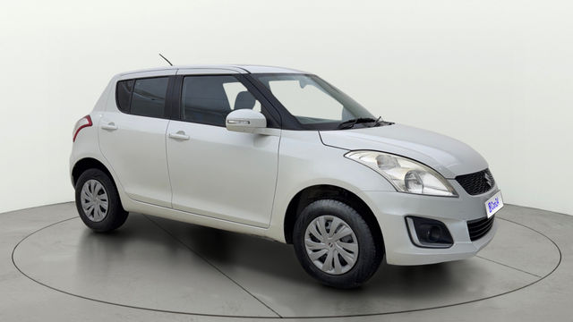 Maruti Suzuki Swift VXI Second-hand 2016 Maruti Suzuki Swift VXI for sale in Ahmedabad