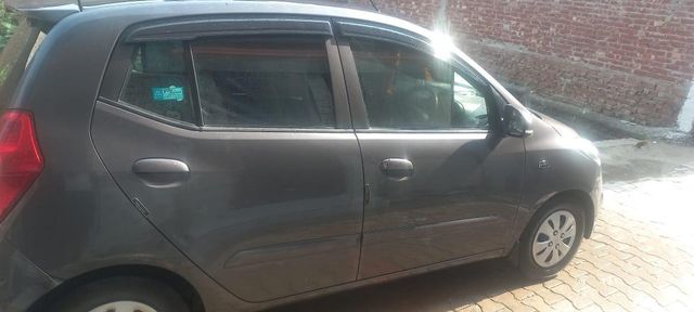 Second-hand 2012 Hyundai i10 Sportz for sale in Moradabad