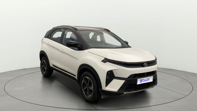 Tata Nexon Fearless S DT Diesel AMT Second-hand 2023 Tata Nexon Fearless S DT Diesel AMT for sale in Lucknow