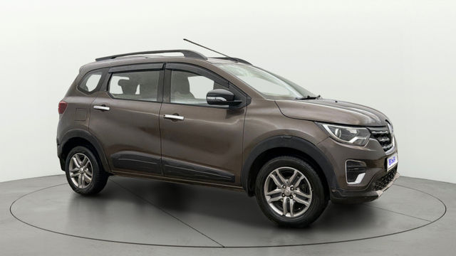 Renault Triber RXZ BSVI Second-hand 2022 Renault Triber RXZ BSVI for sale in Greater Noida