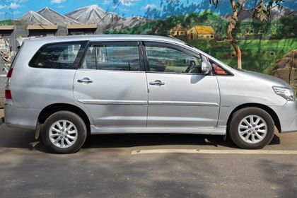 2012 Toyota Innova 2.5 VX (Diesel) 7 Seater BS IV
