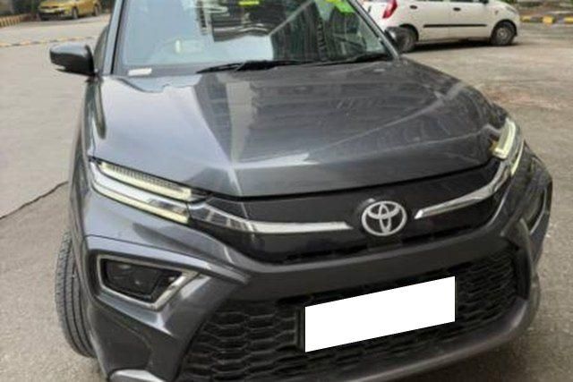 Second-hand 2024 Toyota Hyryder जी हाइब्रिड for sale in Noida