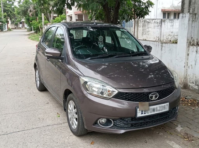 Second-hand 2018 Tata Tiago 1.2 Revotron XZ for sale in Aurangabad