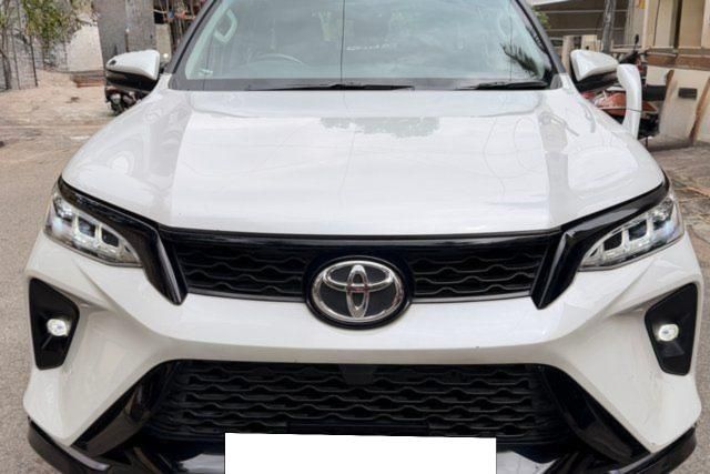 Second-hand 2023 Toyota Fortuner Legender 4x2 AT BSVI for sale in Bangalore