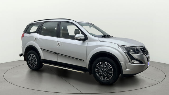 Mahindra XUV500 W7 Second-hand 2019 Mahindra XUV500 W7 for sale in Bangalore