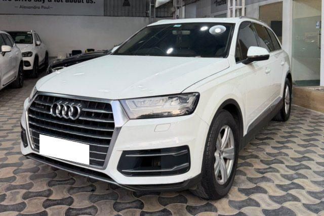 Second-hand 2015 Audi Q7 45 TDI क्वाट्रो टेक्नोलॉजी for sale in Hyderabad
