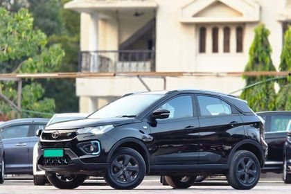 2022 Tata Nexon EV XZ प्लस Dark Edition