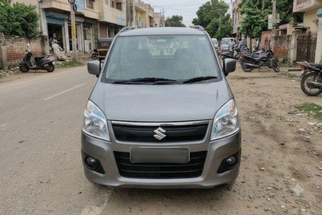 Maruti Suzuki Wagon R Stingray एलएक्सआई ऑप्शनल Second-hand 2017 Maruti Suzuki Wagon R Stingray एलएक्सआई ऑप्शनल for sale in Pune