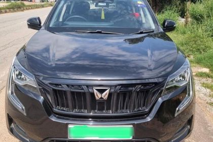 2025 Mahindra XUV700 AX7L Ebony Edition 7Str AT