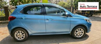 2017 टाटा टियागो 1.2 Revotron XZA