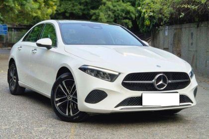 2023 मर्सिडीज सी-क्लास C 200