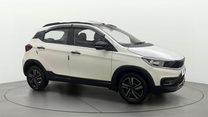 2022 Tata Tiago NRG XZ बीएस6