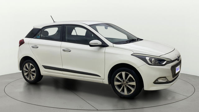 Second-hand 2017 Hyundai i20 1.2 एस्टा ऑप्शन for sale in Thane