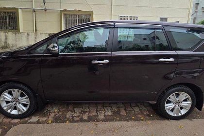 2017 Toyota Innova Crysta 2.8 ZX AT BSIV