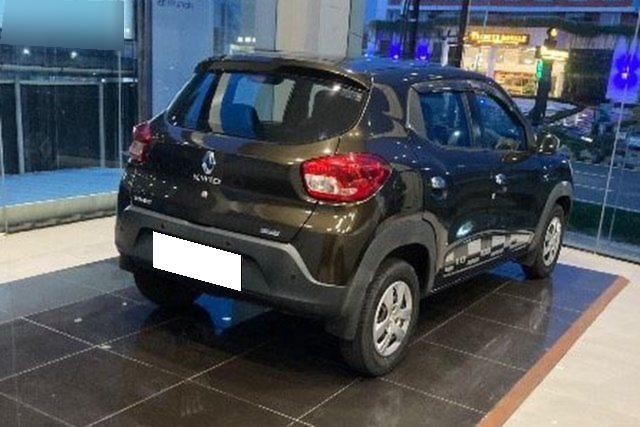 Second-hand 2018 Renault KWID 1.0 RXT for sale in Ernakulam