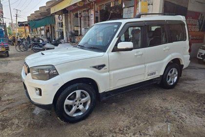 2020 Mahindra Scorpio S11