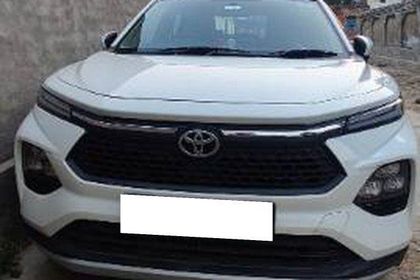 2025 Toyota Taisor एस प्लस एएमटी