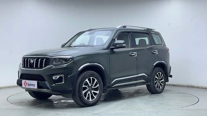 2022 Mahindra Scorpio N Z8 Diesel AT