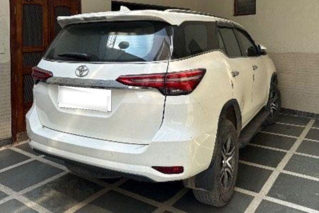 Toyota Fortuner 4X2 Diesel AT Second-hand 2023 Toyota Fortuner 4X2 Diesel AT for sale in Gurgaon