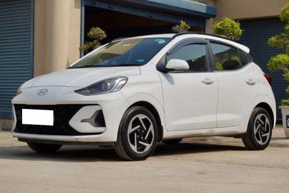 2024 Hyundai Grand i10 Nios Sportz CNG