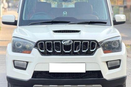 2015 Mahindra Scorpio S10 7 Seater 2WD