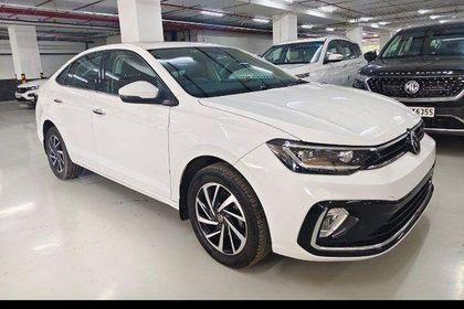 2022 Volkswagen Virtus टॉपलाइन AT बीएस6