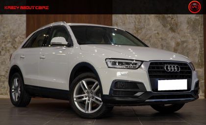 2019 Audi Q3 30 TFSI Premium FWD