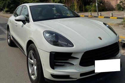 2021 Porsche Macan Standard BSVI