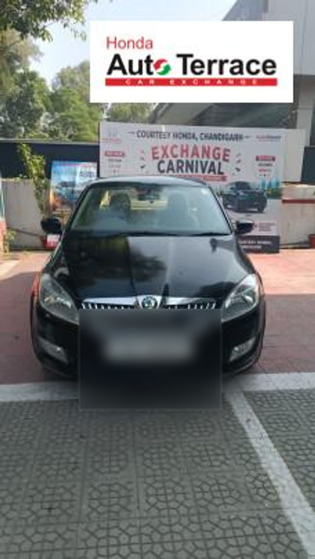 Second-hand 2012 Skoda Rapid 1.6 TDI Ambition for sale in Chandigarh