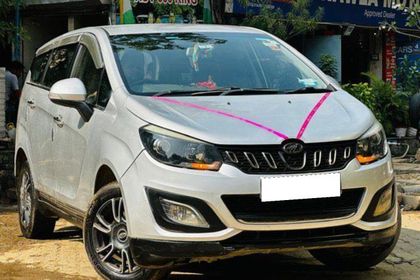 2018 Mahindra Marazzo M8