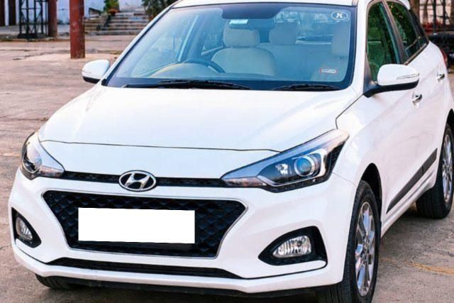 Second-hand 2020 Hyundai i20 Asta Option for sale in Pune