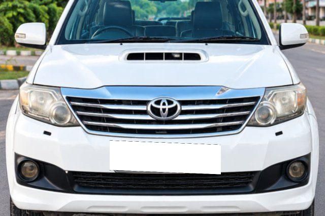 Toyota Fortuner 4x4 MT Second-hand 2012 Toyota Fortuner 4x4 MT for sale in Pune