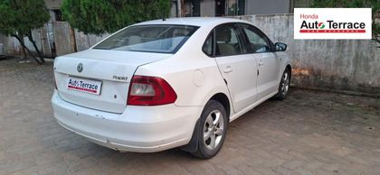 2012 स्कोडा रैपिड 1.6 TDI Elegance