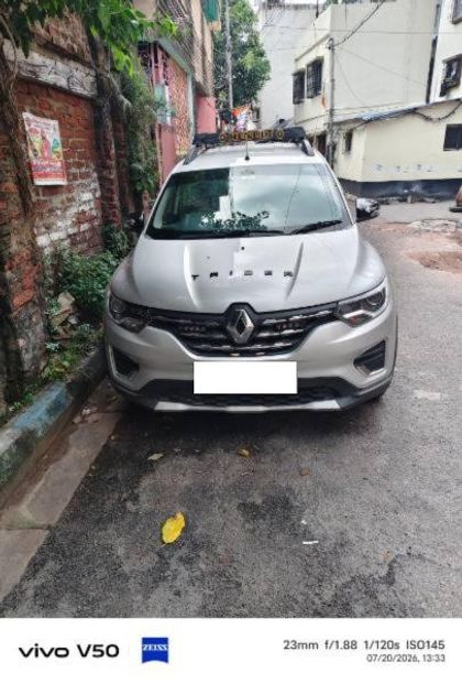 2022 Renault Triber RXT बीएस6