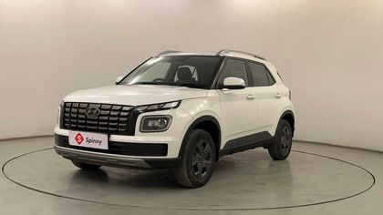 2023 Hyundai Venue एसएक्स बीएस6